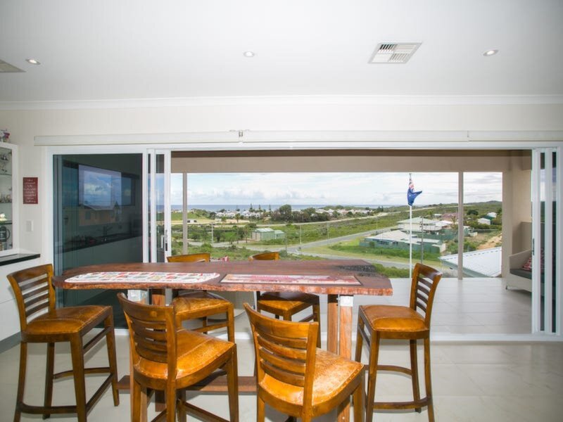 24 Edwards Street, Seabird Sold by Luxury Real Estate Sales - image 1