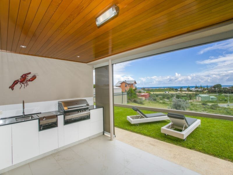 24 Edwards Street, Seabird Sold by Luxury Real Estate Sales - image 1