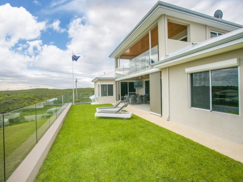 24 Edwards Street, Seabird Sold by Luxury Real Estate Sales - image 1