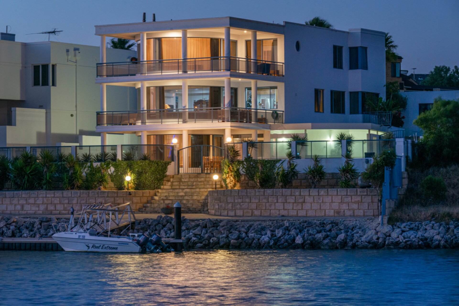 41 Clarecastle Retreat, Mindarie Sold by Luxury Real Estate Sales - image 1