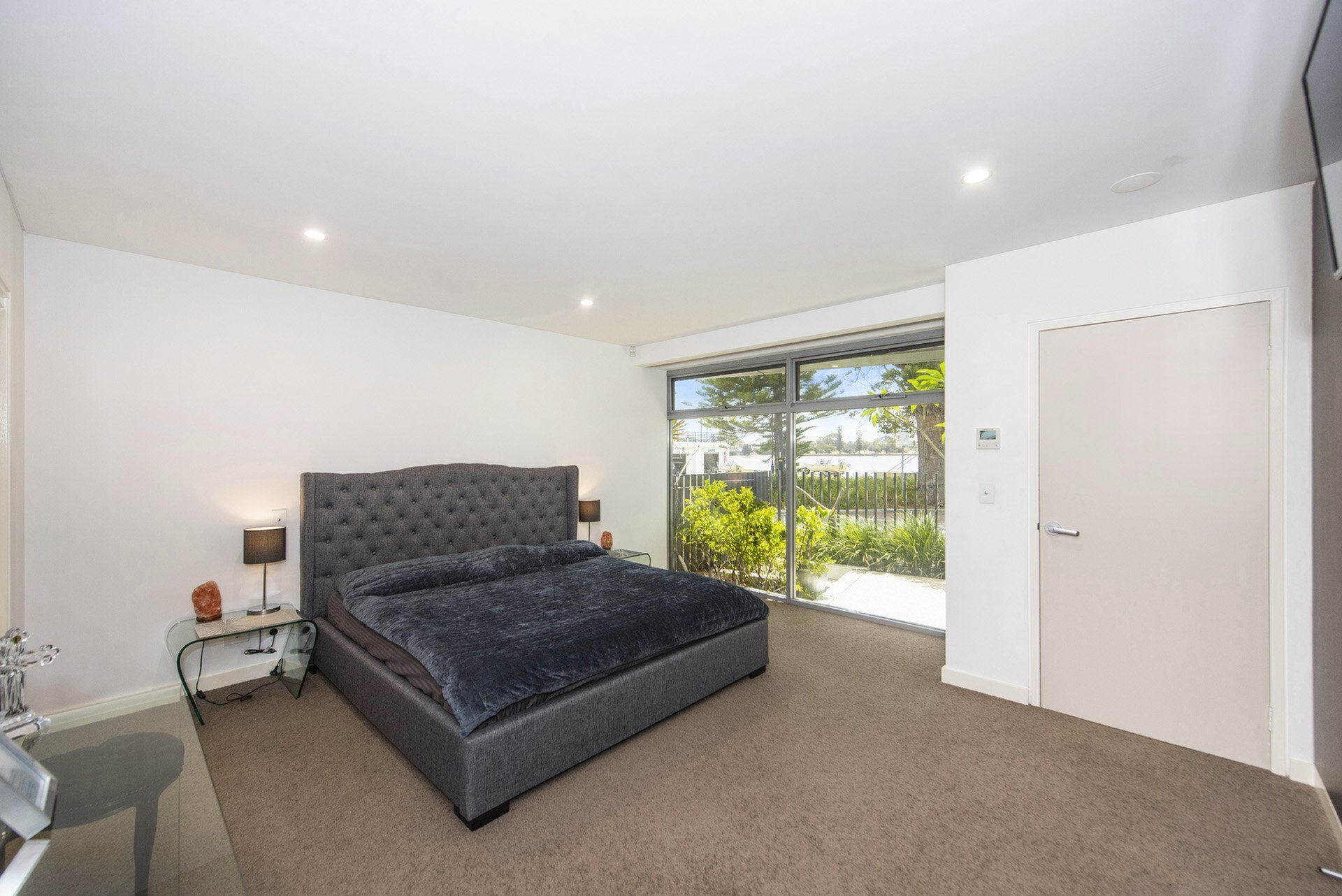 1/9 The Esplanade, Mount Pleasant Sold by Luxury Real Estate Sales - image 1