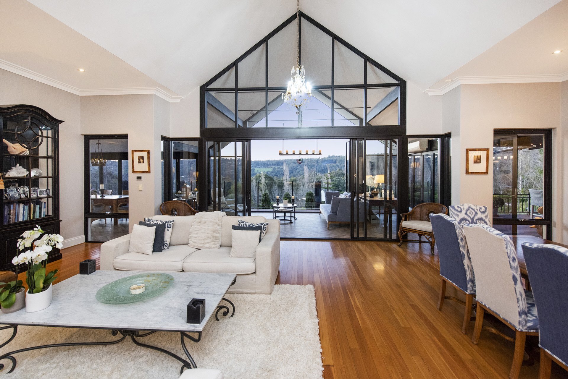 6 Misty Valley View, Roleystone Sold by Luxury Real Estate Sales - image 1