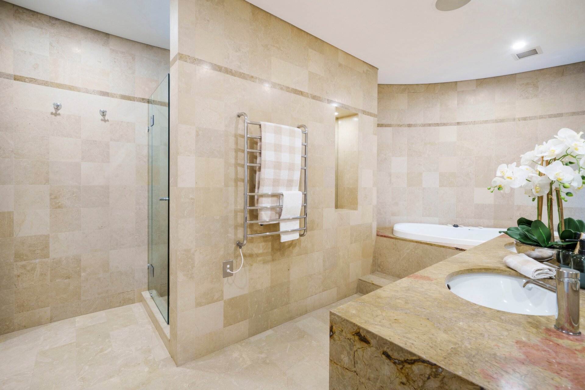 2/49 South Perth Esplanade, South Perth Sold by Luxury Real Estate Sales - image 1