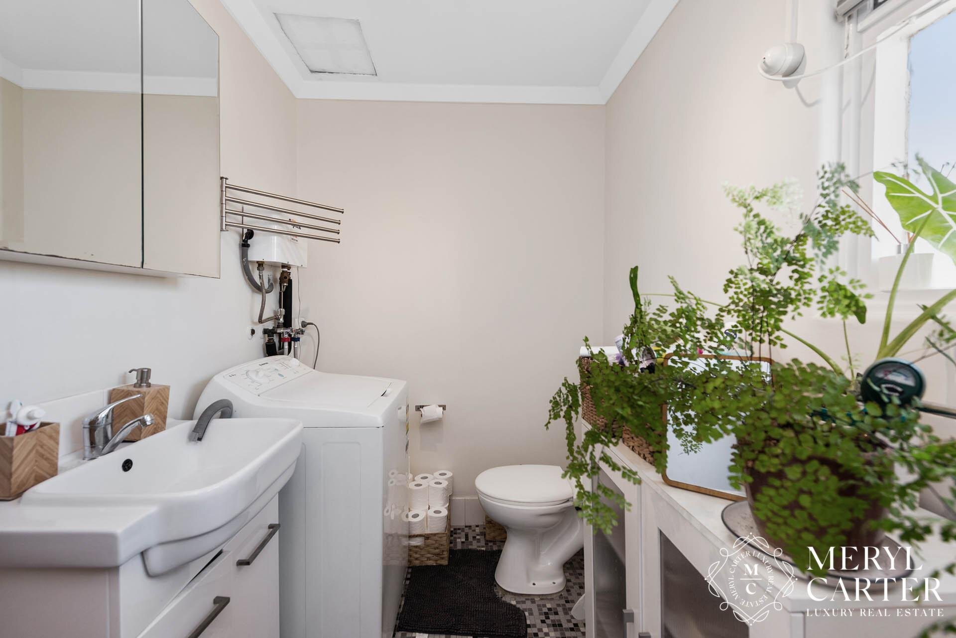10/22 Ogilvie Road, Mount Pleasant Sold by Luxury Real Estate Sales - image 1