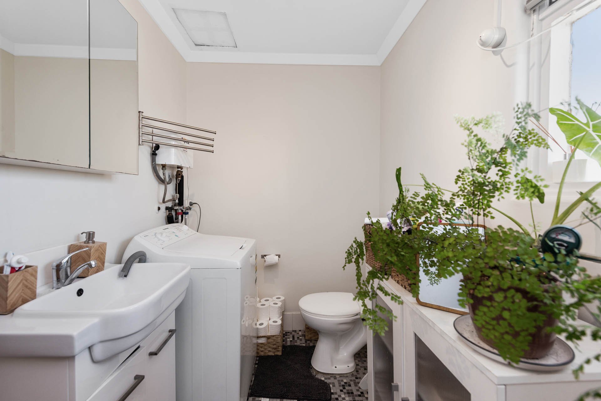 10/22 Ogilvie Road, Mount Pleasant Sold by Luxury Real Estate Sales - image 1