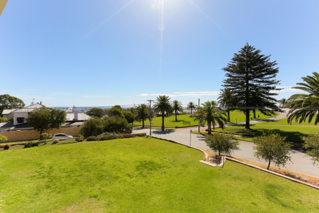 11/15 Knutsford Street, Fremantle Sold by Luxury Real Estate Sales